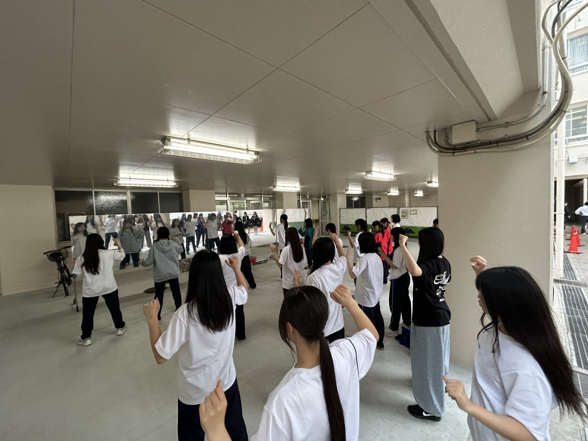 5月　ダンス部　入部③